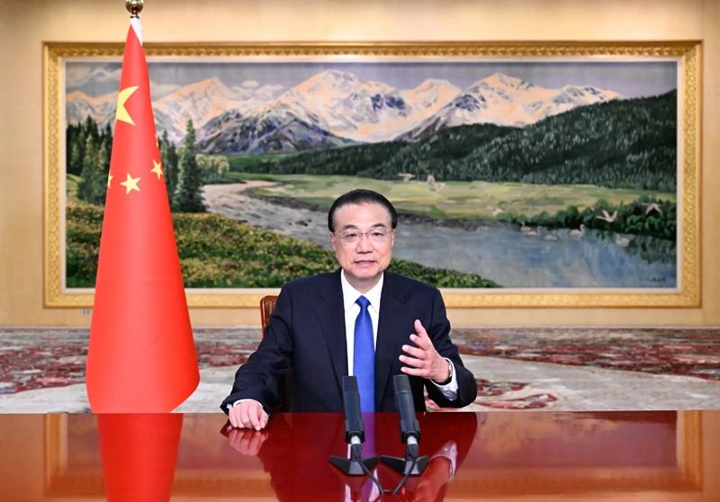 李克强在第八轮中日企业家和前高官对话会上发表致辞