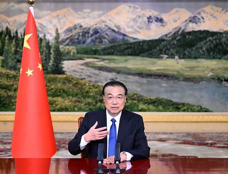 李克强在第三轮中韩企业家和前高官对话会上发表致辞