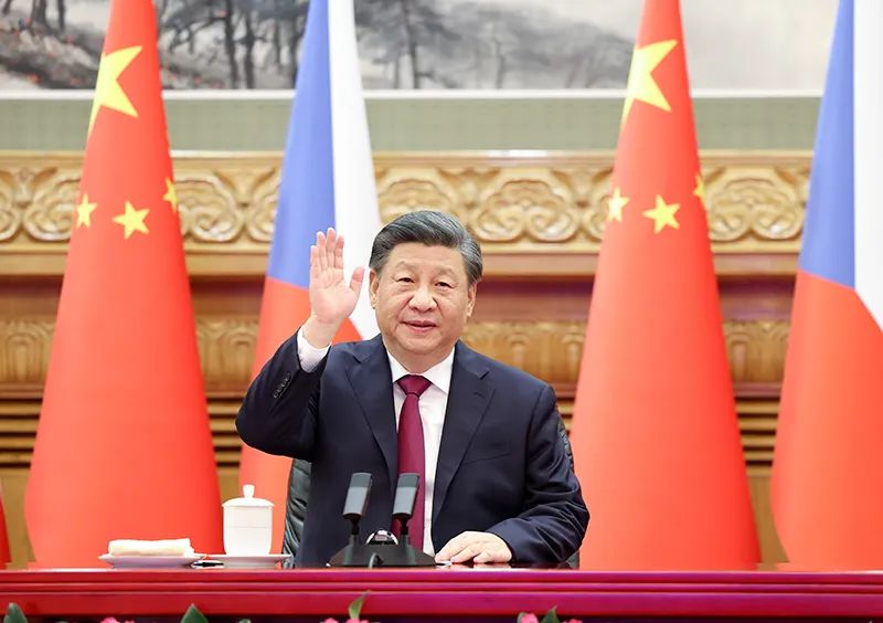 习近平同捷克总统泽曼举行视频会晤