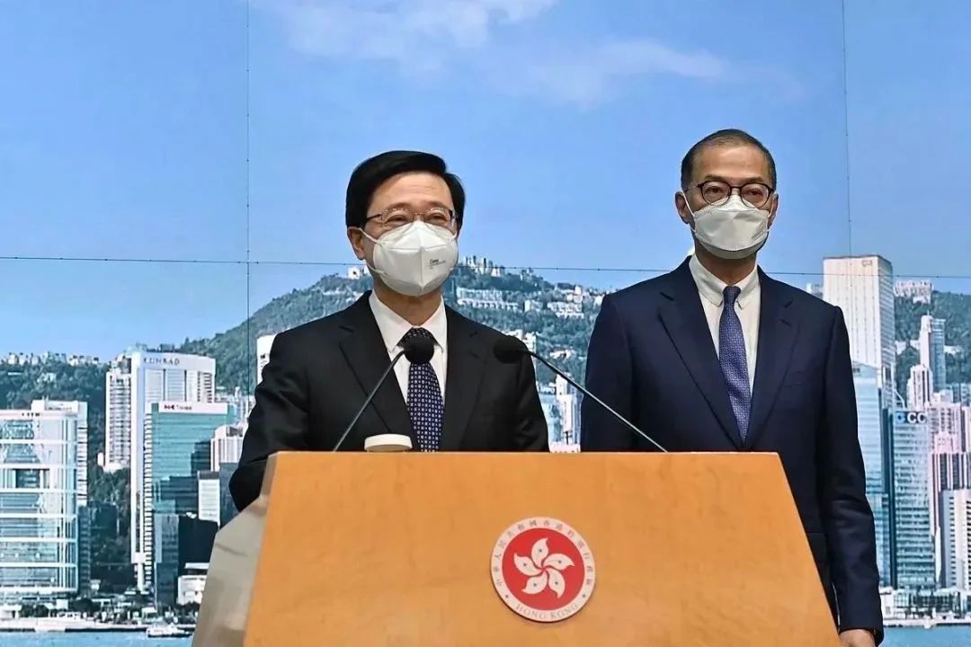 今起，香港全面撤销口罩令！