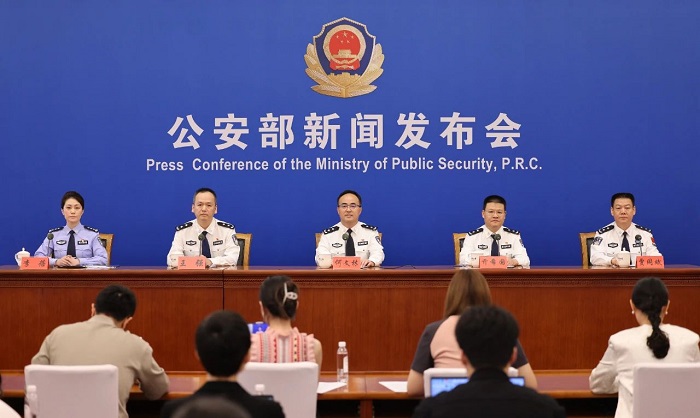 公安部发布26项便民措施！涉及灵活落户、跨省通办等→